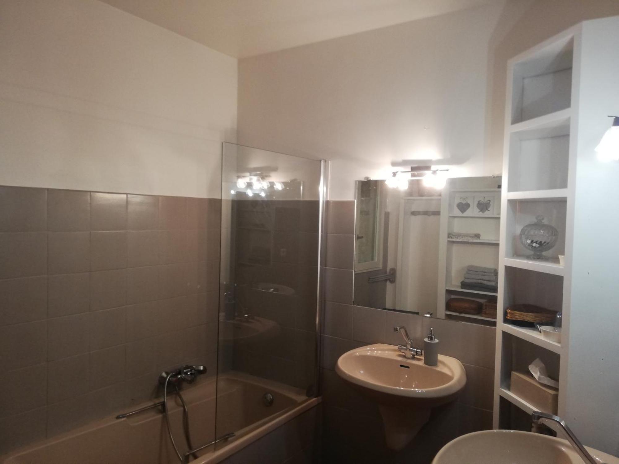 Chambre Lumineuse, Calme Absolu アロッシュ 部屋 写真